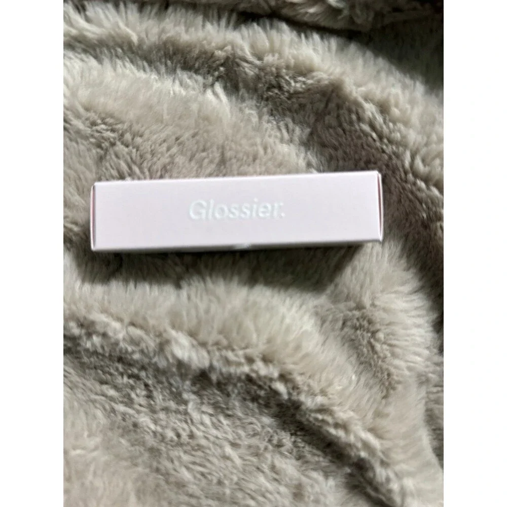 Glossier G Suit in Jet